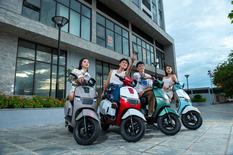 Học sinh bao nhiêu tuổi thì được đi xe 50cc và xe điện? Những quy định cần biết Học sinh bao nhiêu tuổi thì được đi xe 50cc và xe điện? Những quy định cần biết
