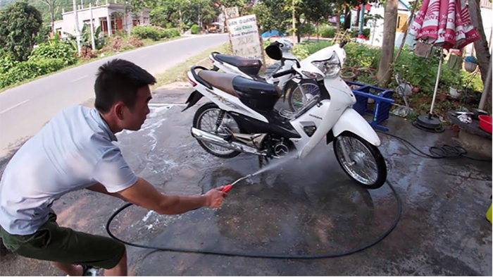 bí quyết để sơn xe máy 50cc luôn bền đẹp bí quyết để sơn xe máy 50cc luôn bền đẹp