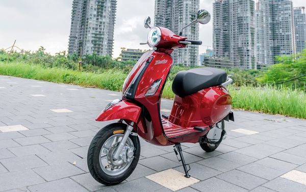 So sánh xe máy điện TAILG R51 và TAILG R52