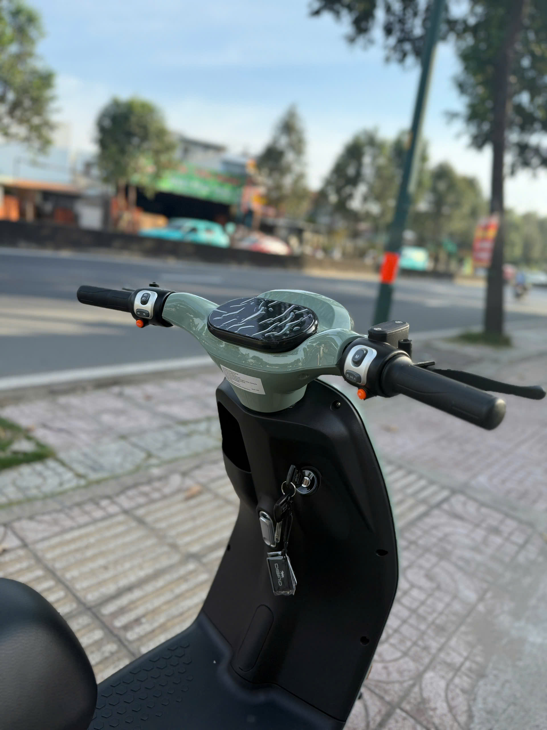 Có mẫu xe điện nào giá rẻ đi được 130km/lần sạc không? Có mẫu xe điện nào giá rẻ đi được 130km/lần sạc không?