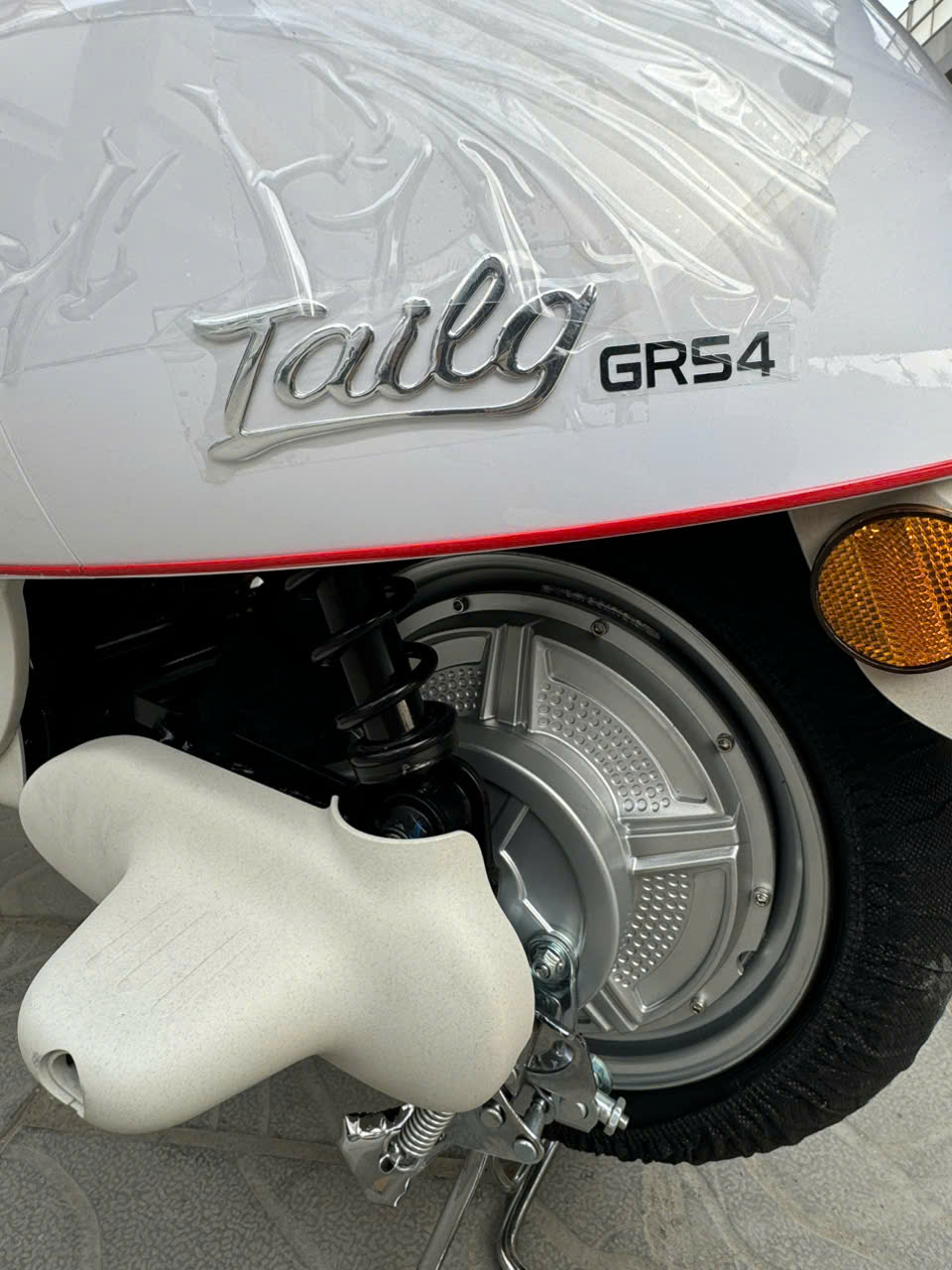 Có mẫu xe điện nào giá rẻ đi được 130km/lần sạc không? Có mẫu xe điện nào giá rẻ đi được 130km/lần sạc không?